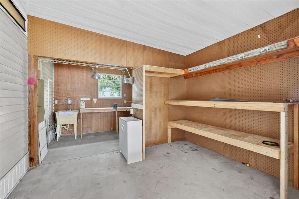 Под контрактом: $195,000 (2 спален, 2 ванн, 1152 Квадратных фут)