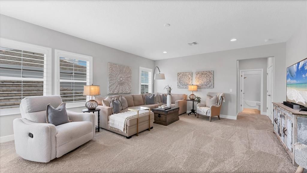 На продажу: $1,300,000 (4 спален, 4 ванн, 3673 Квадратных фут)