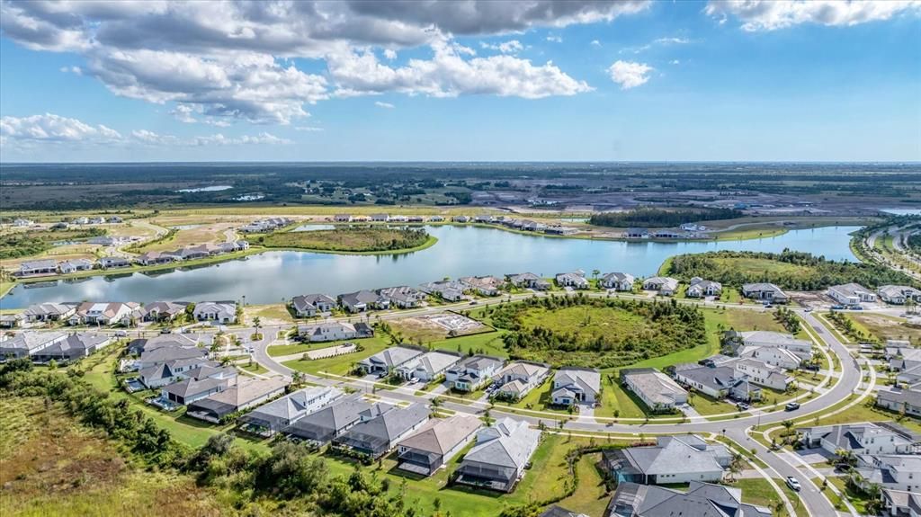 На продажу: $1,300,000 (4 спален, 4 ванн, 3673 Квадратных фут)