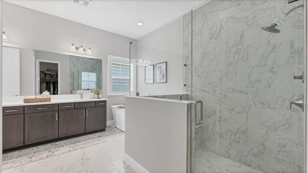 На продажу: $1,300,000 (4 спален, 4 ванн, 3673 Квадратных фут)