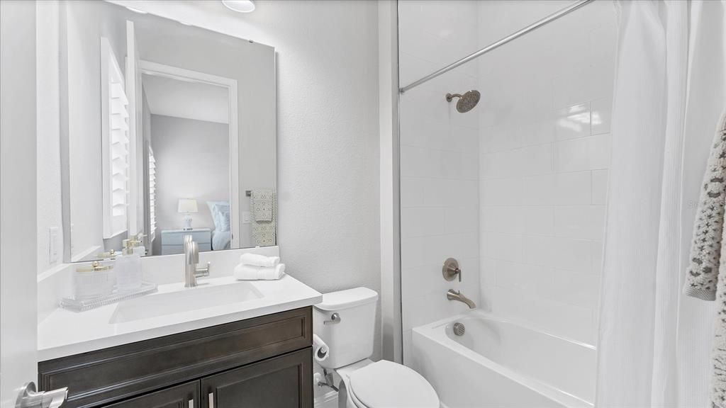 На продажу: $1,300,000 (4 спален, 4 ванн, 3673 Квадратных фут)