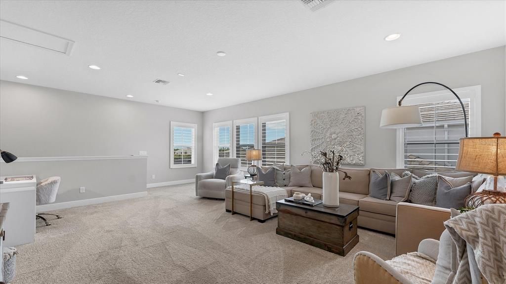 На продажу: $1,300,000 (4 спален, 4 ванн, 3673 Квадратных фут)