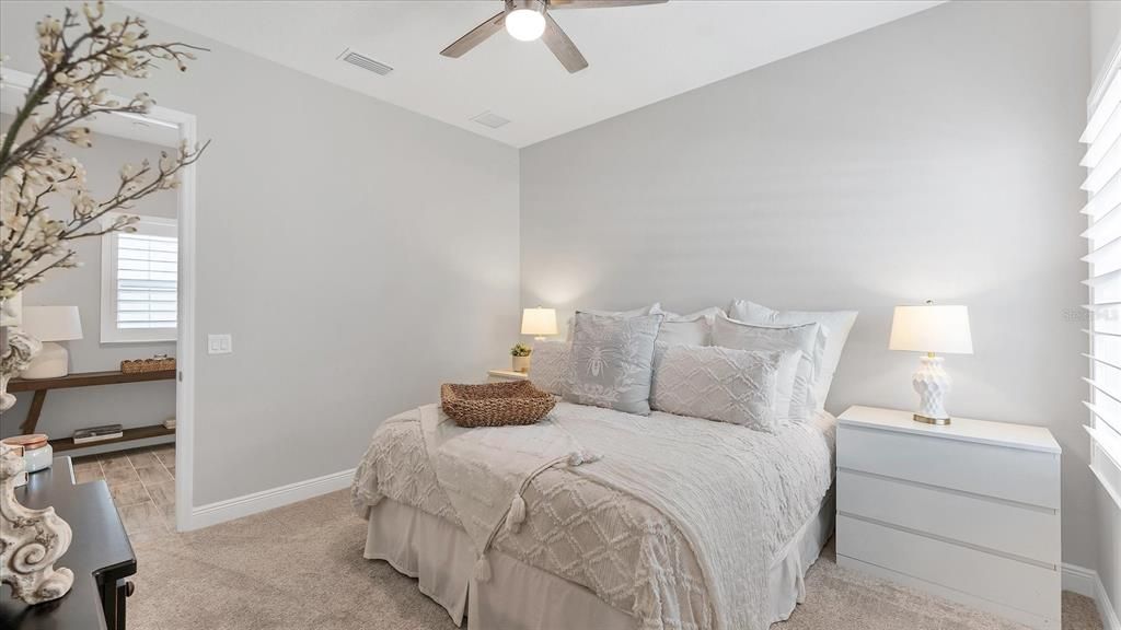 На продажу: $1,300,000 (4 спален, 4 ванн, 3673 Квадратных фут)