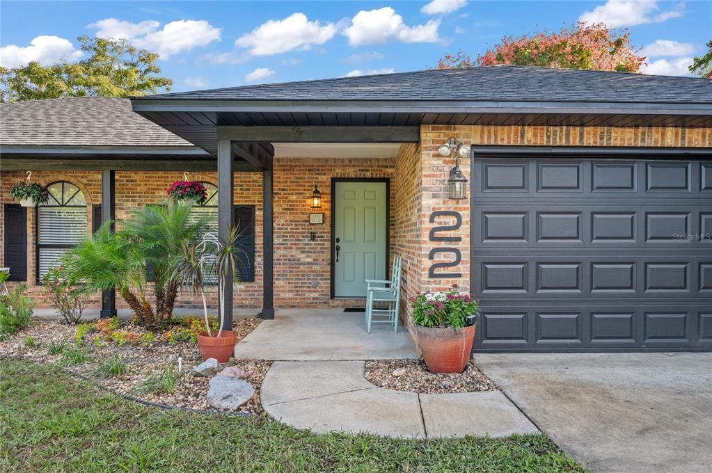 For Sale: $378,800 (3 beds, 2 baths, 1853 Square Feet)