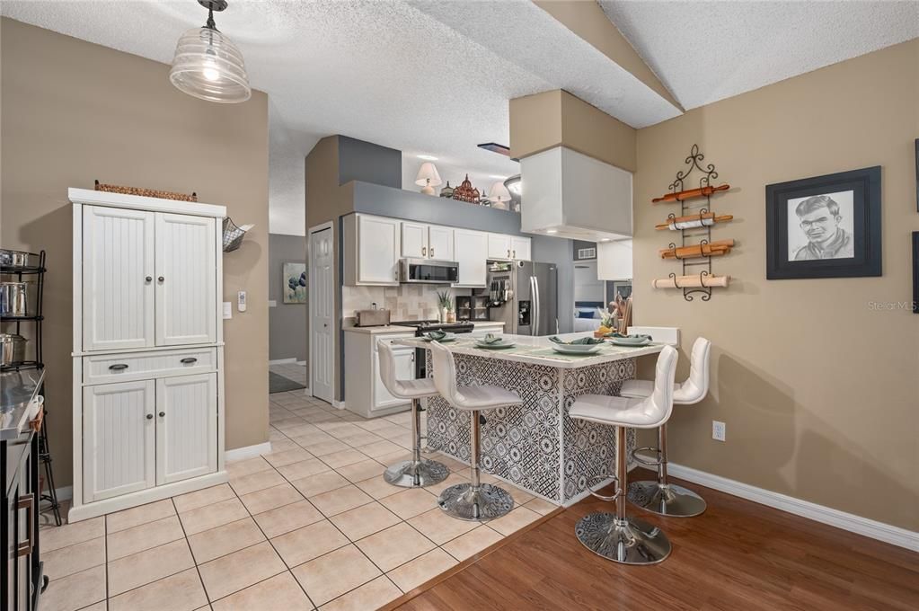 For Sale: $378,800 (3 beds, 2 baths, 1853 Square Feet)