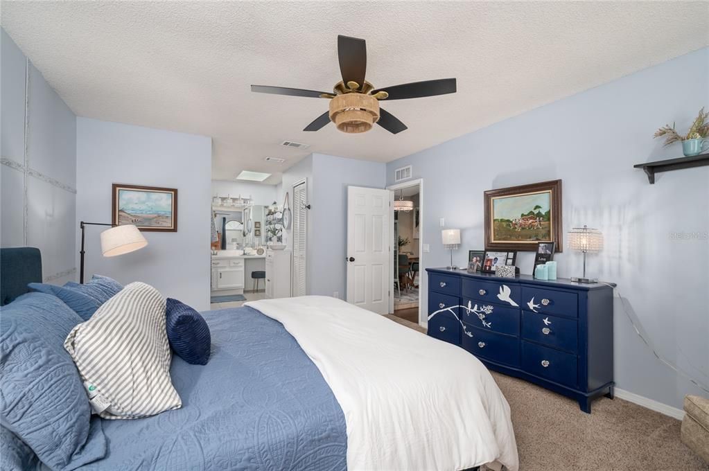 For Sale: $378,800 (3 beds, 2 baths, 1853 Square Feet)