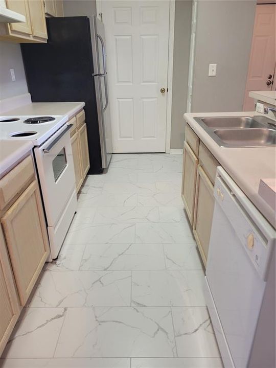 For Rent: $1,600 (2 beds, 2 baths, 1164 Square Feet)