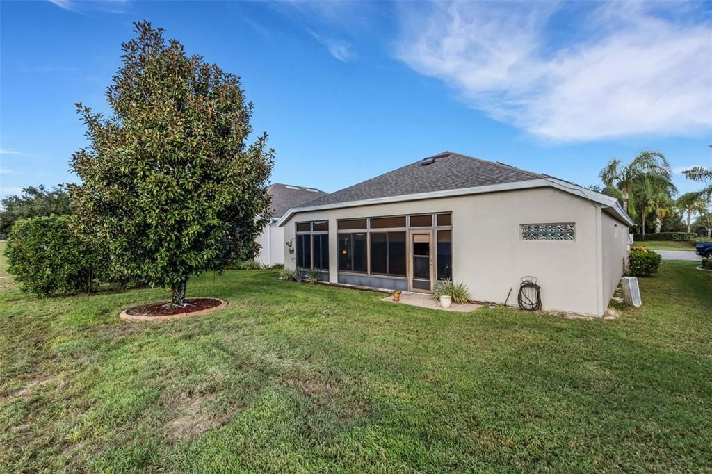 Под контрактом: $349,900 (2 спален, 2 ванн, 1728 Квадратных фут)