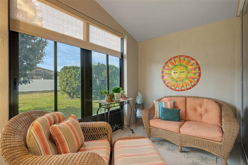 Под контрактом: $349,900 (2 спален, 2 ванн, 1728 Квадратных фут)