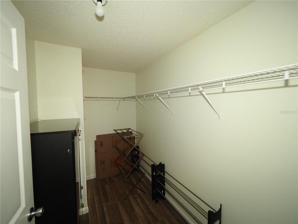 出租: $1,850 (2 贝兹, 2 浴室, 1241 平方英尺)