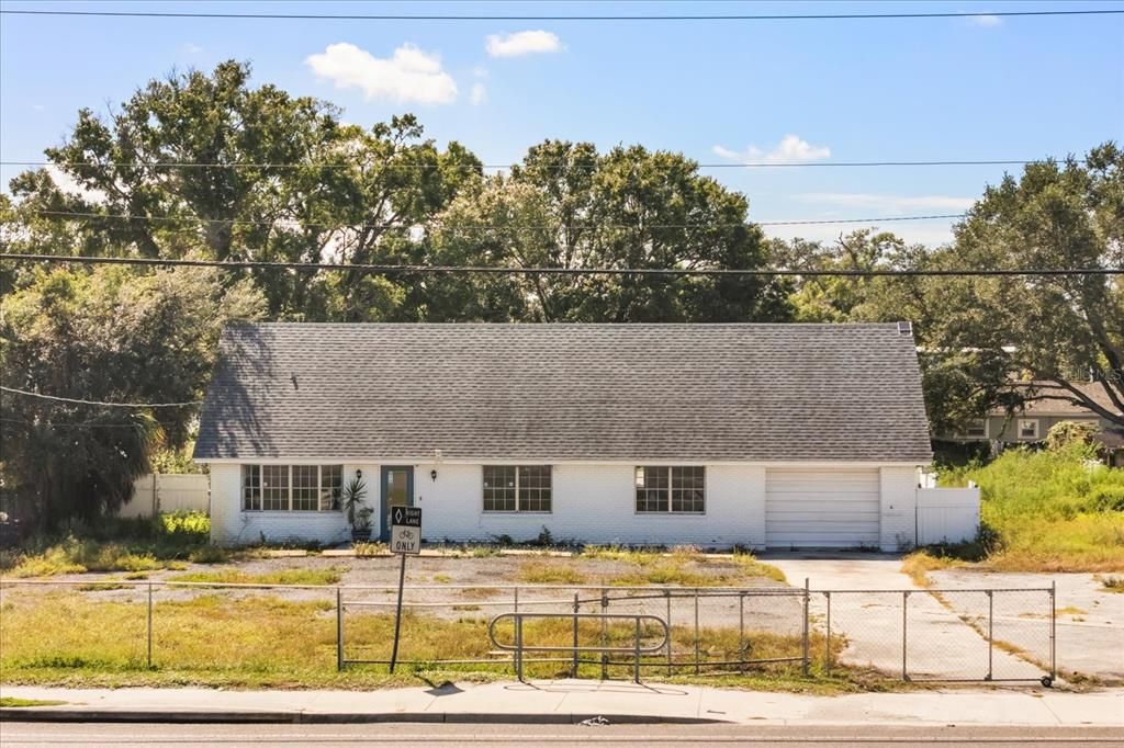 Recently Sold: $899,000 (0 beds, 0 baths, 2385 Square Feet)