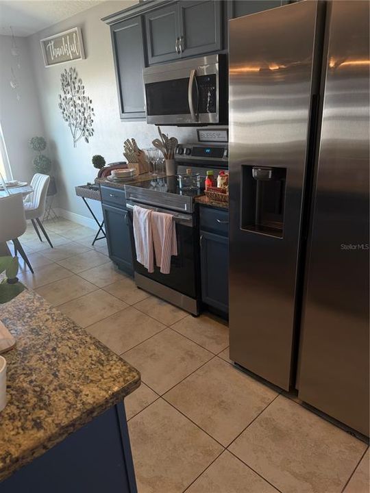 For Sale: $259,000 (3 beds, 2 baths, 1263 Square Feet)