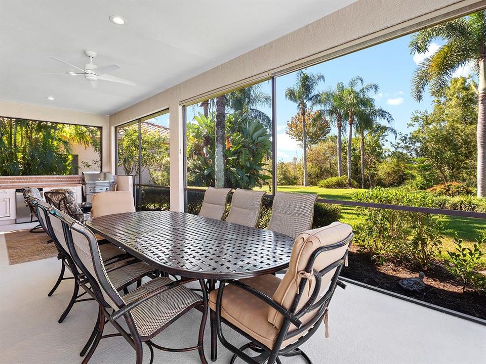 待售: $990,000 (3 贝兹, 3 浴室, 2701 平方英尺)