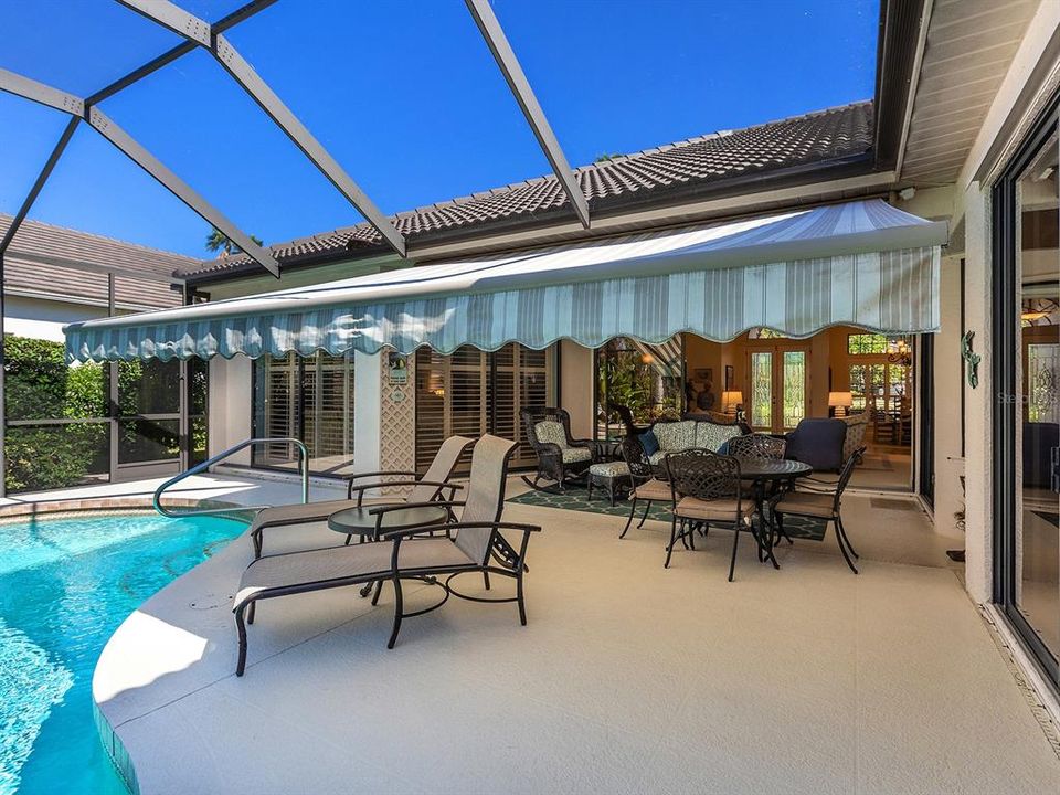 待售: $990,000 (3 贝兹, 3 浴室, 2701 平方英尺)