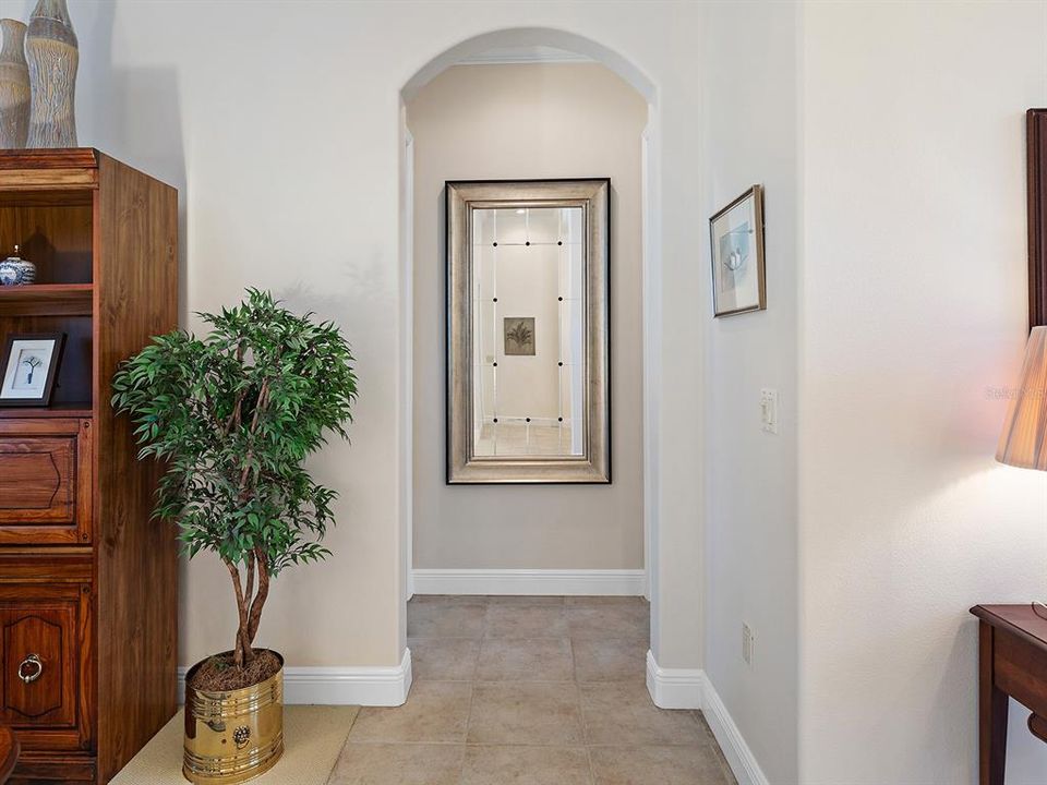 待售: $990,000 (3 贝兹, 3 浴室, 2701 平方英尺)