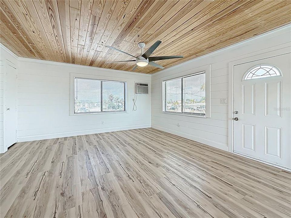 En Renta: $2,200 (2 camas, 1 baños, 810 Pies cuadrados)