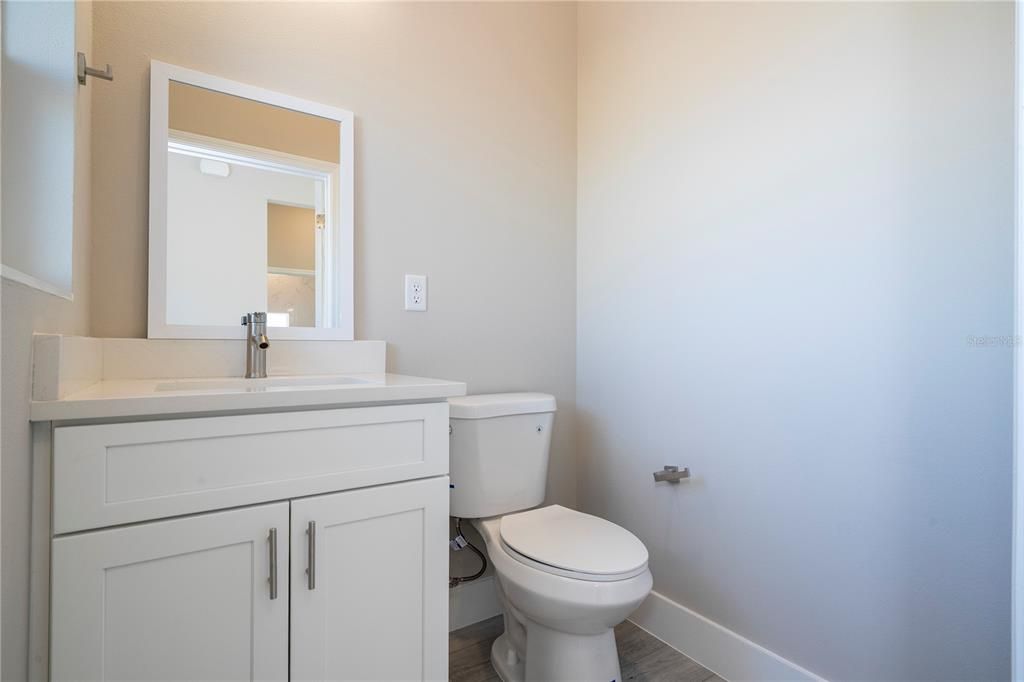 For Sale: $335,000 (3 beds, 2 baths, 1586 Square Feet)