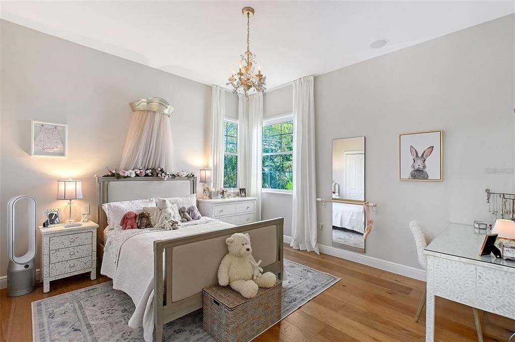 For Sale: $2,295,000 (4 beds, 3 baths, 2722 Square Feet)