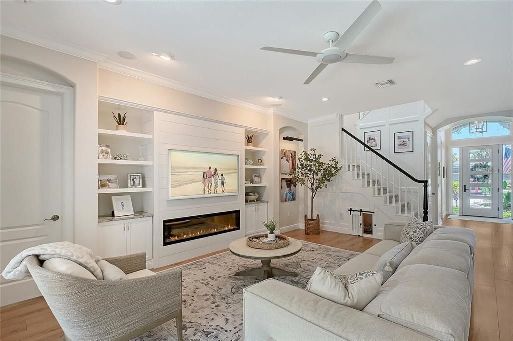 For Sale: $2,295,000 (4 beds, 3 baths, 2722 Square Feet)