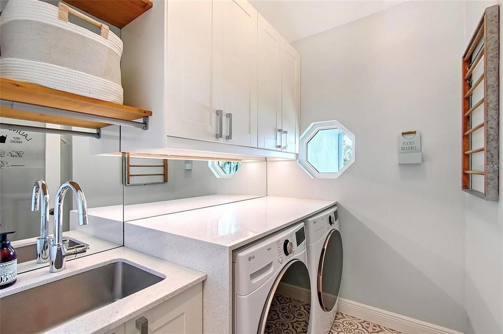 For Sale: $2,295,000 (4 beds, 3 baths, 2722 Square Feet)