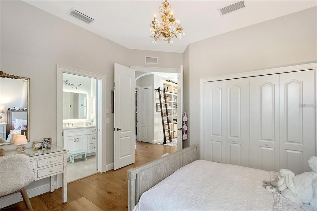 For Sale: $2,295,000 (4 beds, 3 baths, 2722 Square Feet)