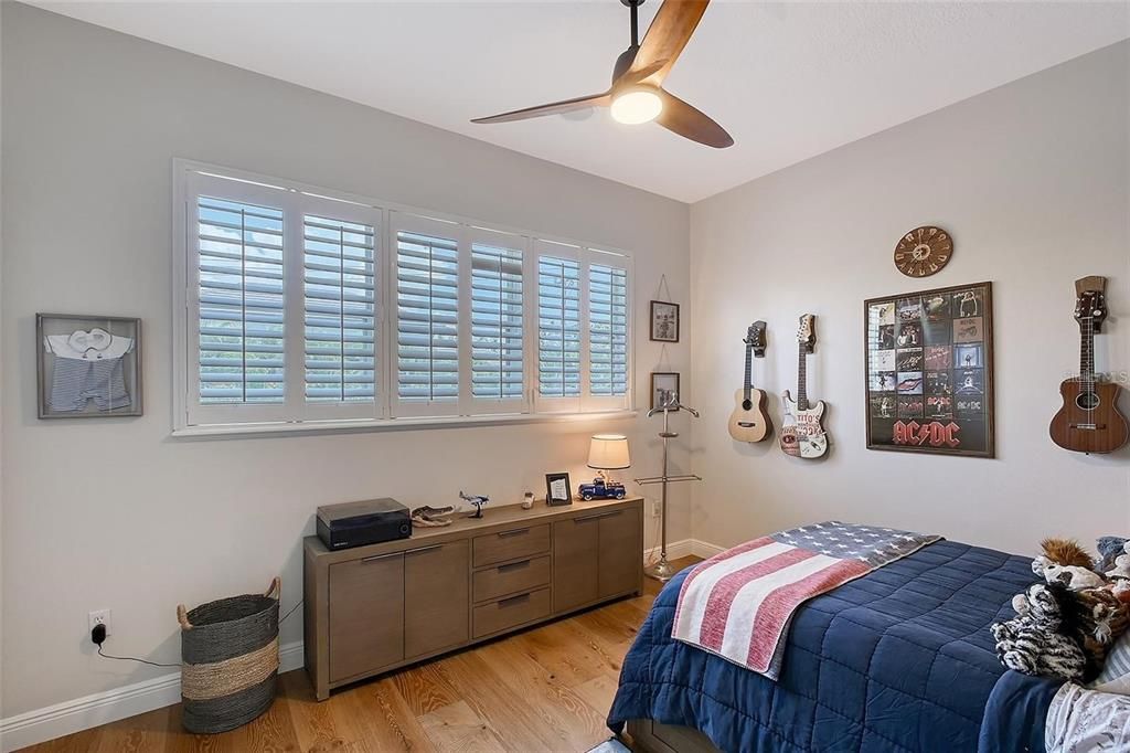 For Sale: $2,295,000 (4 beds, 3 baths, 2722 Square Feet)