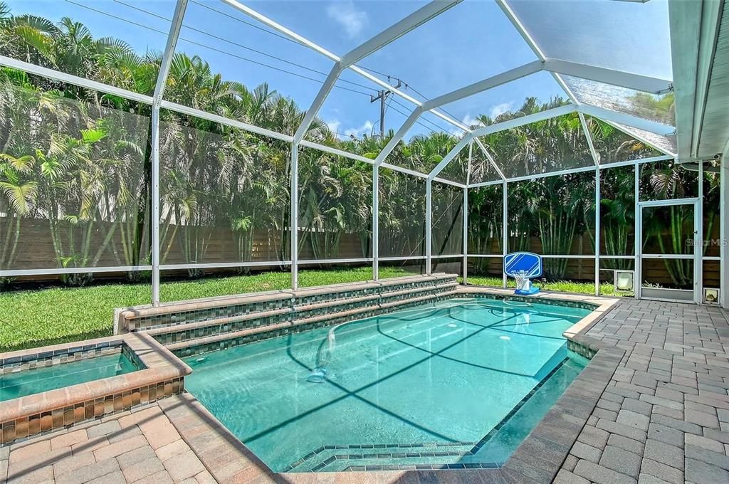 For Sale: $2,295,000 (4 beds, 3 baths, 2722 Square Feet)