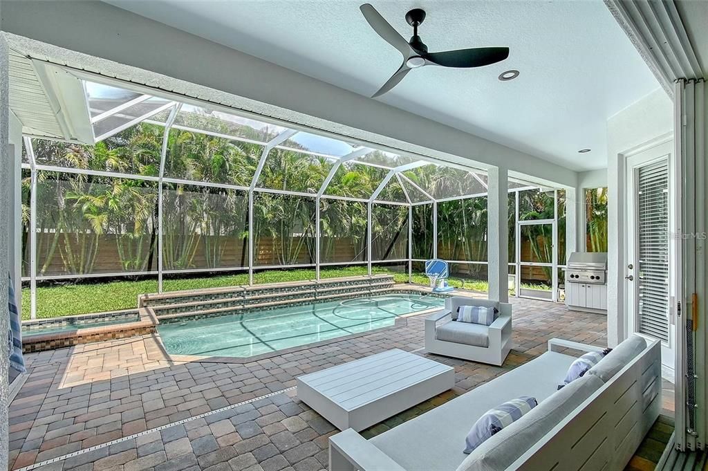 For Sale: $2,295,000 (4 beds, 3 baths, 2722 Square Feet)