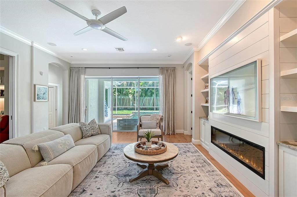 For Sale: $2,295,000 (4 beds, 3 baths, 2722 Square Feet)