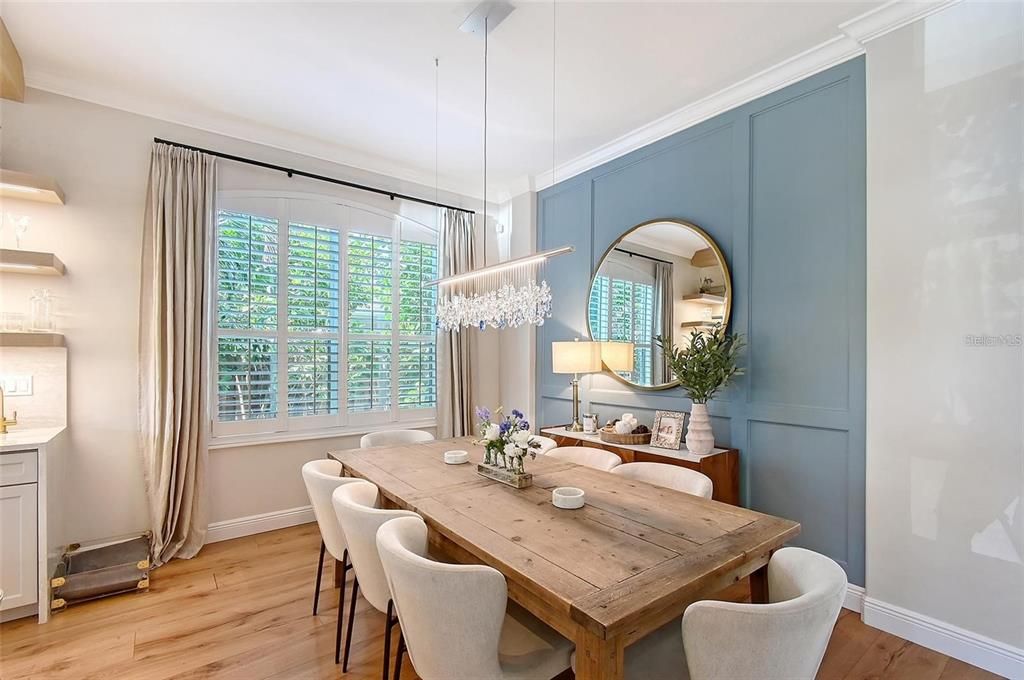 For Sale: $2,295,000 (4 beds, 3 baths, 2722 Square Feet)