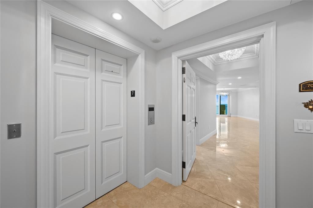 待售: $1,450,000 (2 贝兹, 2 浴室, 2340 平方英尺)