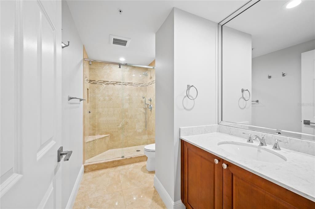 待售: $1,450,000 (2 贝兹, 2 浴室, 2340 平方英尺)