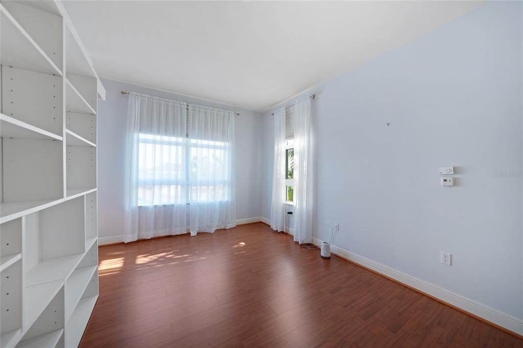 На продажу: $725,000 (3 спален, 3 ванн, 2351 Квадратных фут)