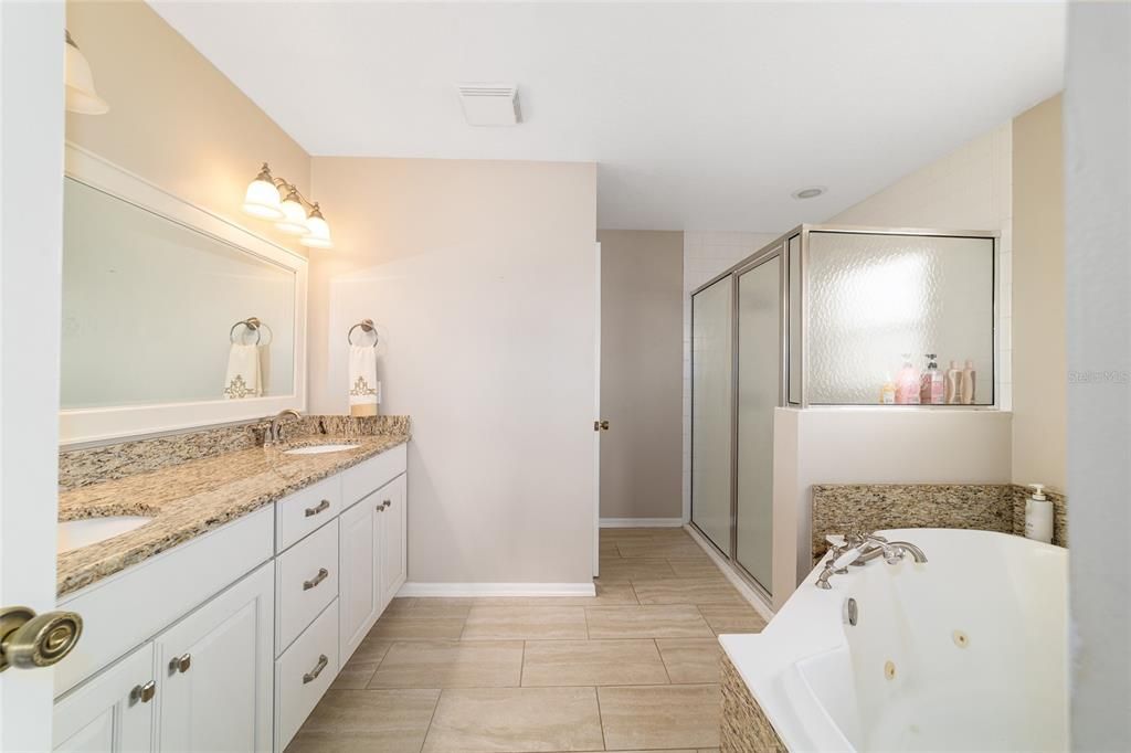 На продажу: $315,000 (3 спален, 2 ванн, 1583 Квадратных фут)