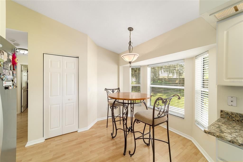 На продажу: $315,000 (3 спален, 2 ванн, 1583 Квадратных фут)