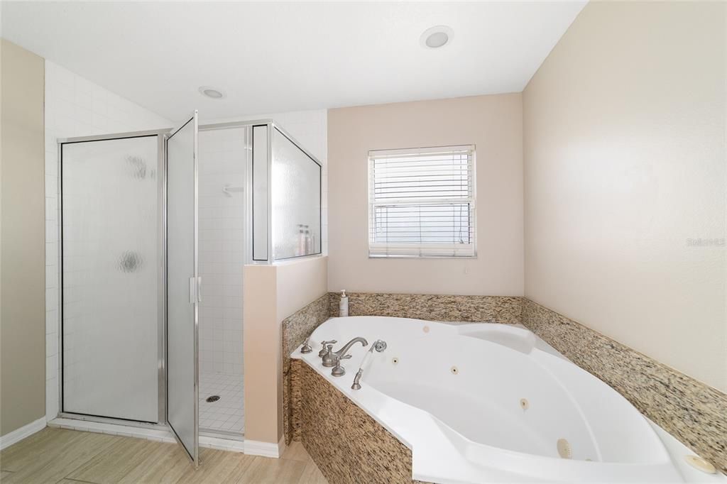 На продажу: $315,000 (3 спален, 2 ванн, 1583 Квадратных фут)