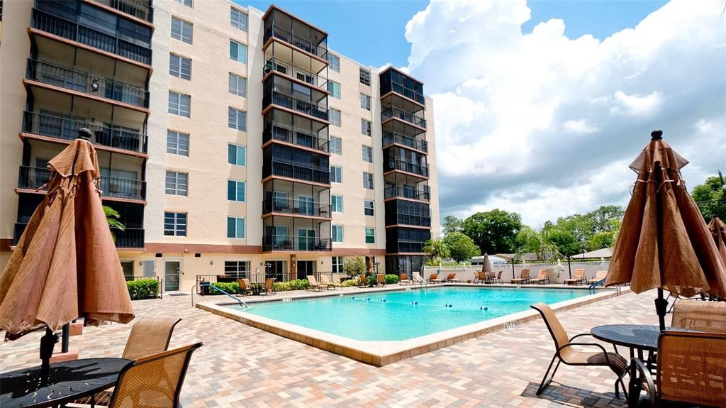 待售: $165,999 (2 贝兹, 2 浴室, 940 平方英尺)