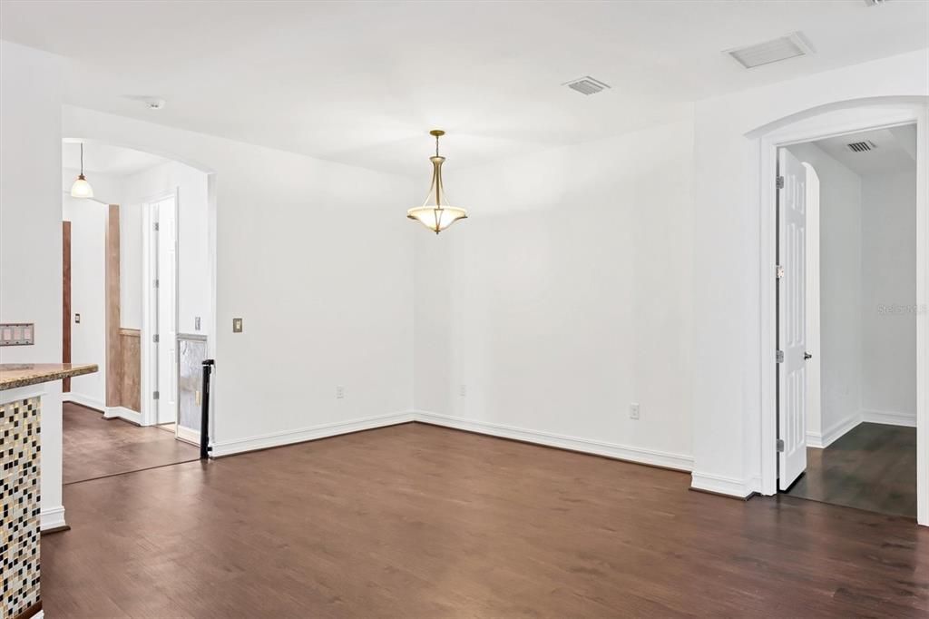 待售: $429,000 (3 贝兹, 2 浴室, 1806 平方英尺)