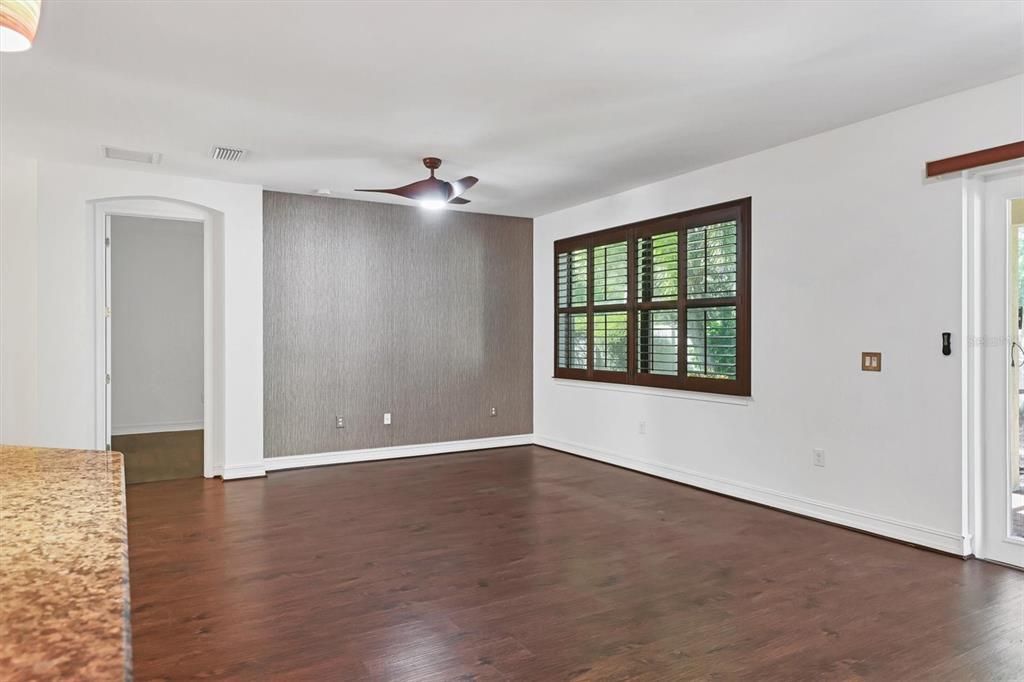 待售: $429,000 (3 贝兹, 2 浴室, 1806 平方英尺)