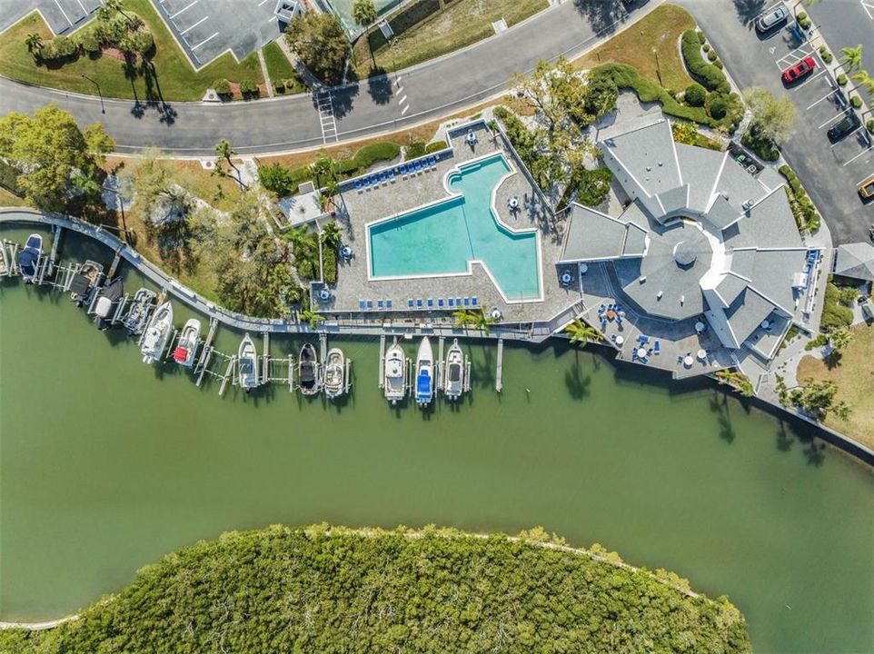 For Sale: $325,000 (2 beds, 2 baths, 1235 Square Feet)