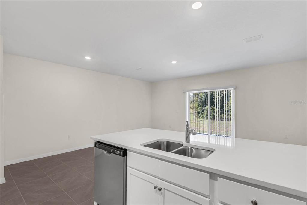 出租: $1,795 (3 贝兹, 2 浴室, 1464 平方英尺)