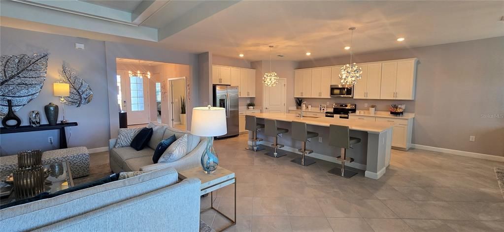 待售: $639,900 (3 贝兹, 3 浴室, 2459 平方英尺)