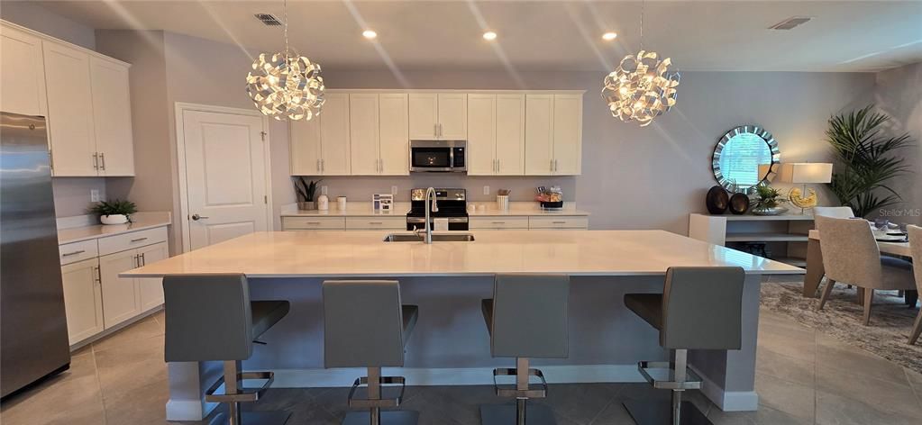 待售: $639,900 (3 贝兹, 3 浴室, 2459 平方英尺)