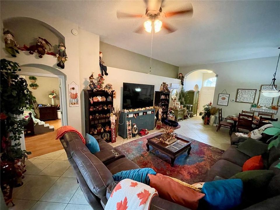 На продажу: $480,000 (3 спален, 2 ванн, 1692 Квадратных фут)