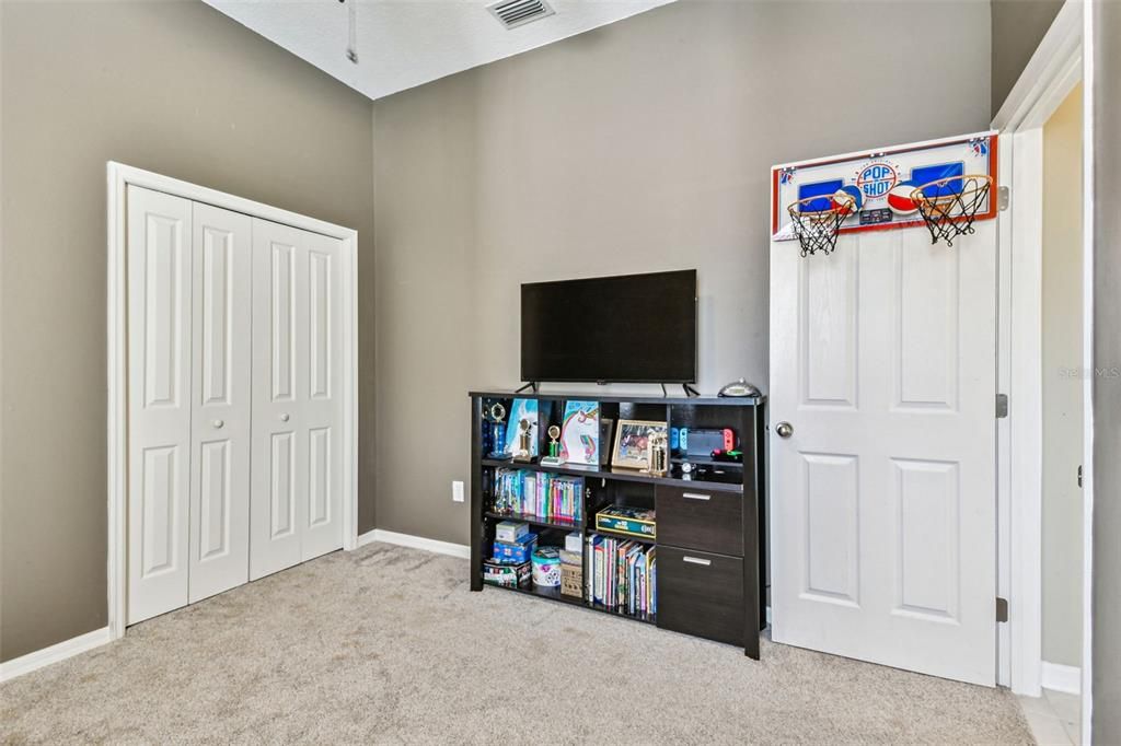 На продажу: $435,000 (4 спален, 3 ванн, 2375 Квадратных фут)