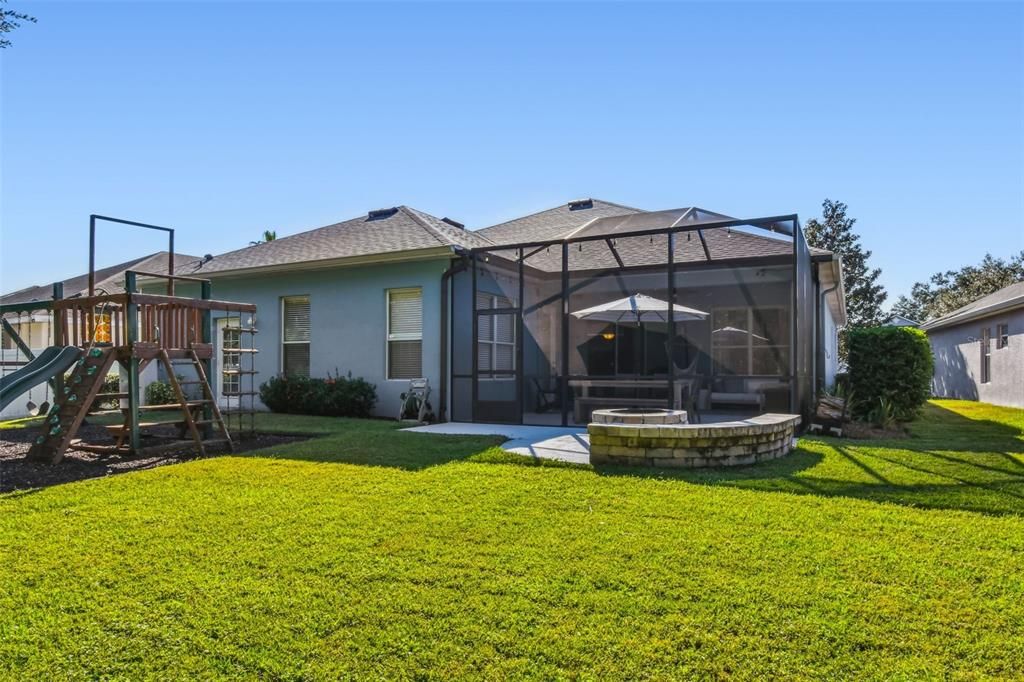 На продажу: $435,000 (4 спален, 3 ванн, 2375 Квадратных фут)