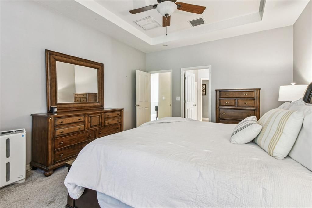 На продажу: $435,000 (4 спален, 3 ванн, 2375 Квадратных фут)