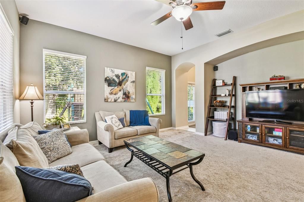 На продажу: $435,000 (4 спален, 3 ванн, 2375 Квадратных фут)