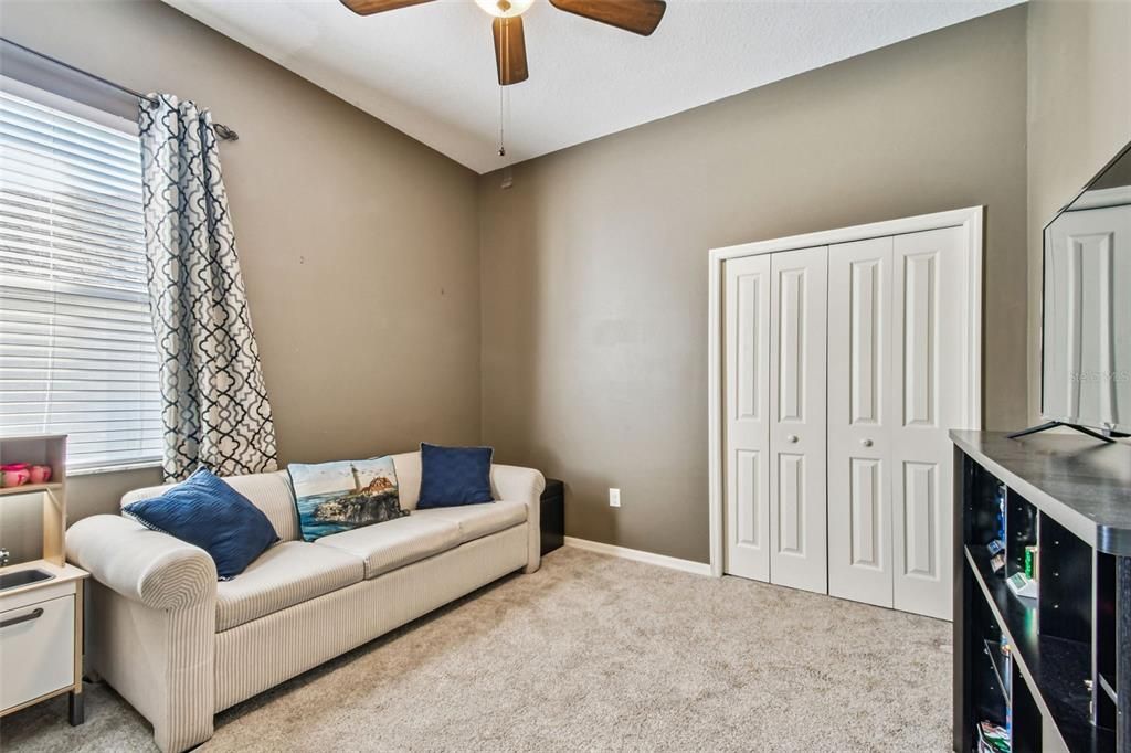 На продажу: $435,000 (4 спален, 3 ванн, 2375 Квадратных фут)