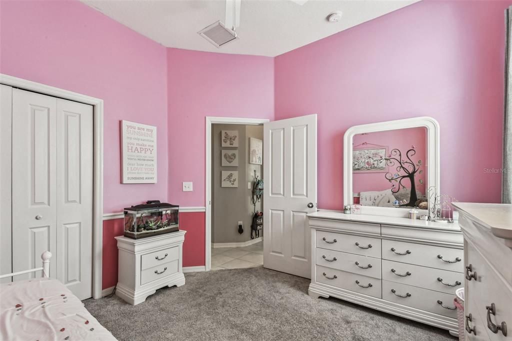 На продажу: $435,000 (4 спален, 3 ванн, 2375 Квадратных фут)